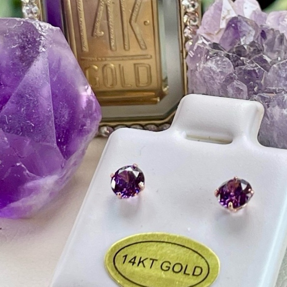 14KT Amethyst Yellow Gold Stud Earrings. .50ct total - Picture 1 of 13
